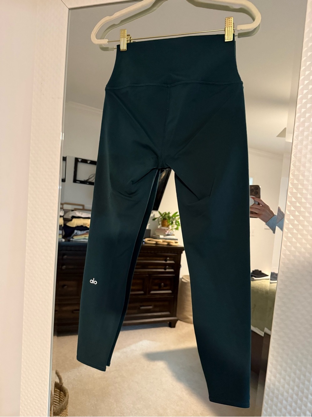 ALO Yoga High-Waist Leggings in Deep Green - Picture 2 of 3